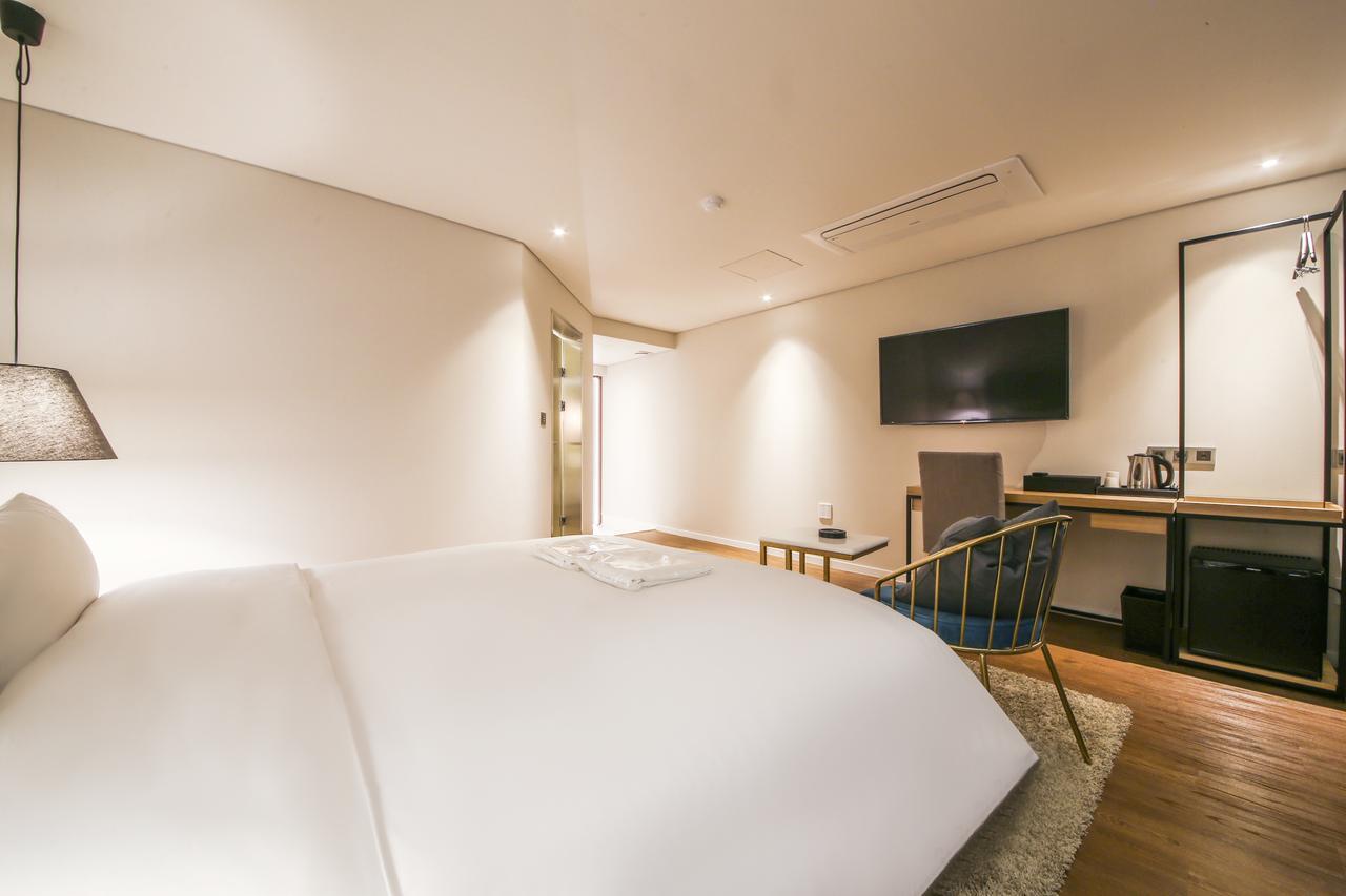 Hotel Londoner Hwamyeong Пусан Екстер'єр фото